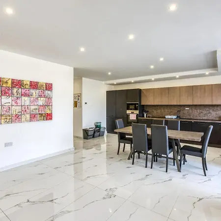 Apartamento Swieqi Luxury Charm Cityline View
