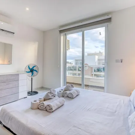 Swieqi Luxury Charm Cityline View Apartamento Ta' Gokondu