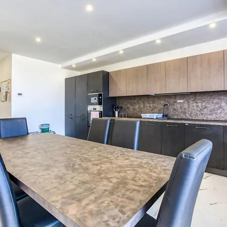 Swieqi Luxury Charm Cityline View