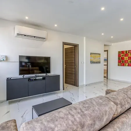 Swieqi Luxury Charm Cityline View