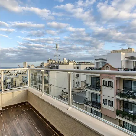 Swieqi Luxury Charm Cityline View Apartment Ta' Gokondu